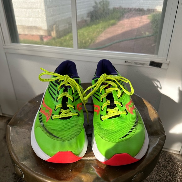 Saucony Other - Saucony Kids Endorphin, Boys size 5M.